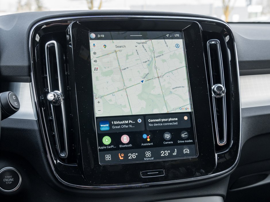 2025 Volvo XC40 B5 AWD Core  CPO FINANCE RATE 3.49%(24M)-4%*(84M)-10