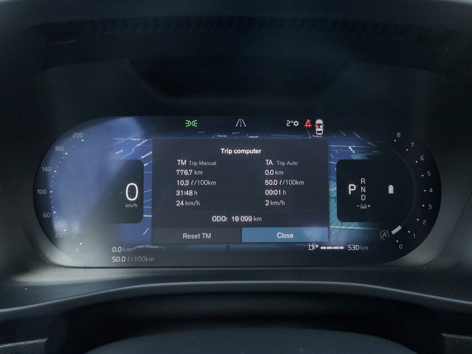 Volvo XC40 B5 AWD Core  CPO FINANCE RATE FROM 3.49%* 2025-10