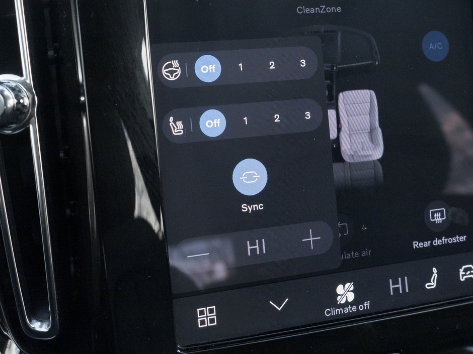 Volvo XC40 B5 AWD Core  CPO FINANCE RATE FROM 3.49%* 2025-19