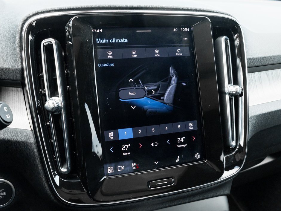 2025 Volvo XC40 B5 AWD  CPO FINANACE RATE 3.49%* UP TO 84 MONTH-17