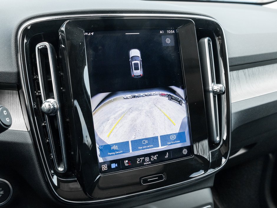 2025 Volvo XC40 B5 AWD  CPO FINANACE RATE 3.49%* UP TO 84 MONTH-11