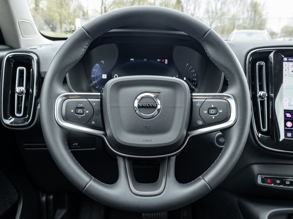 Volvo XC40 B5 AWD Core GREAT VALUE  FIN RATE 3.49%* UP TO 84M 2025-7