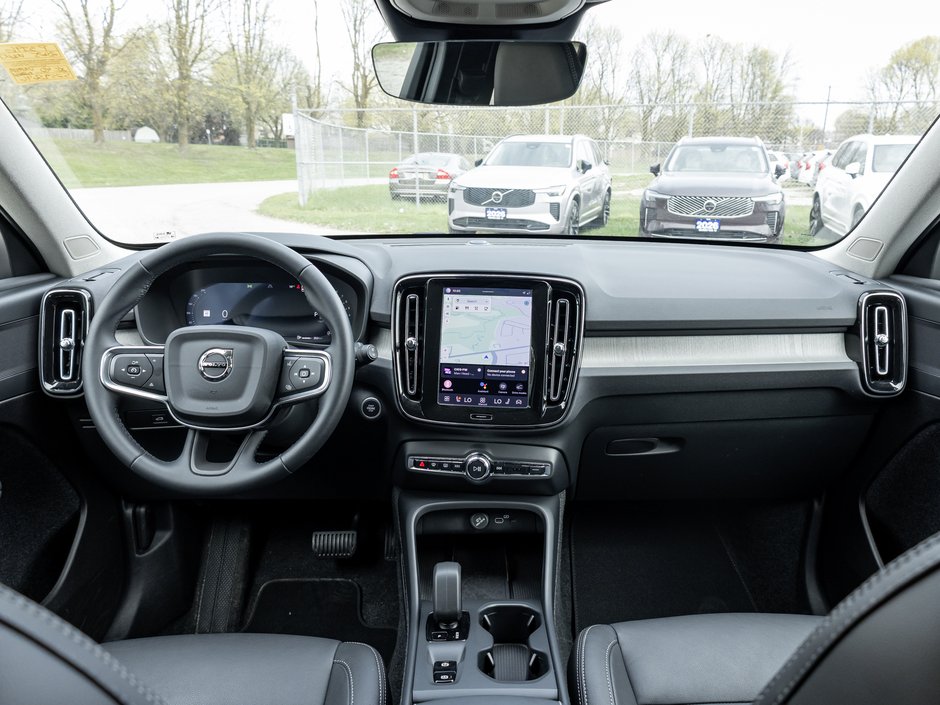 Volvo XC40 B5 AWD Core GREAT VALUE  FIN RATE 3.49%* UP TO 84M 2025-23