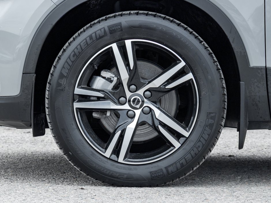 Volvo XC40 B5 AWD Core GREAT VALUE  FIN RATE 3.49%* UP TO 84M 2025-3