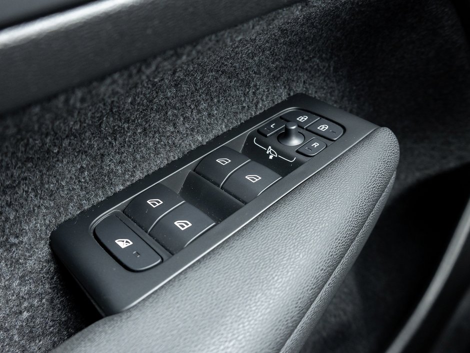 Volvo XC40 B5 AWD Core GREAT VALUE  FIN RATE 3.49%* UP TO 84M 2025-13