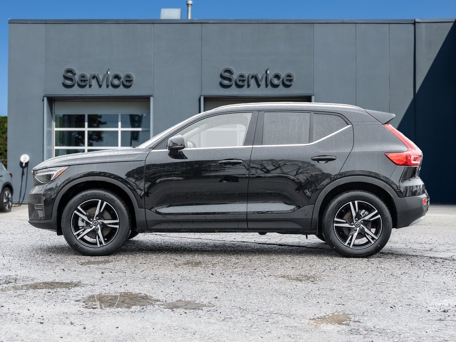 Volvo XC40 B5 AWD Core  CPOM RATE 3.49%* UP TO 84 MONTH 2025-2