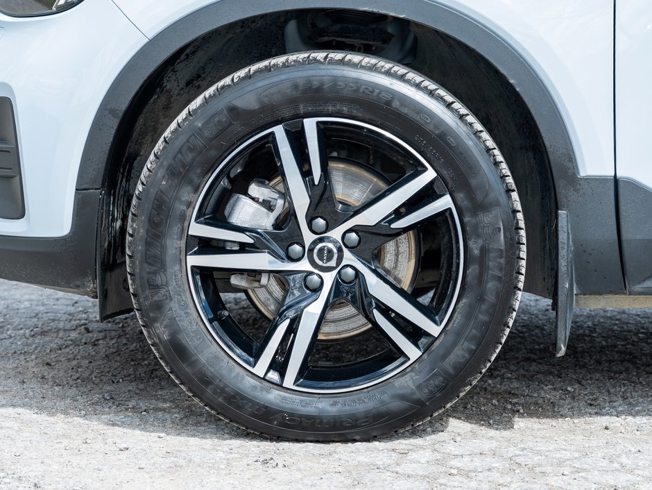 Volvo XC40 B5 AWD Core  CPO FINANCE RATE 3.49%* UPTO 84 MONTH 2025-3