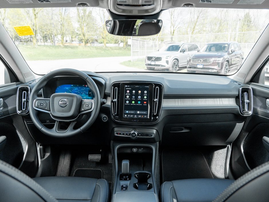 Volvo XC40 B5 AWD Core  CPO FINANCE RATE 3.49%* UPTO 84 MONTH 2025-23
