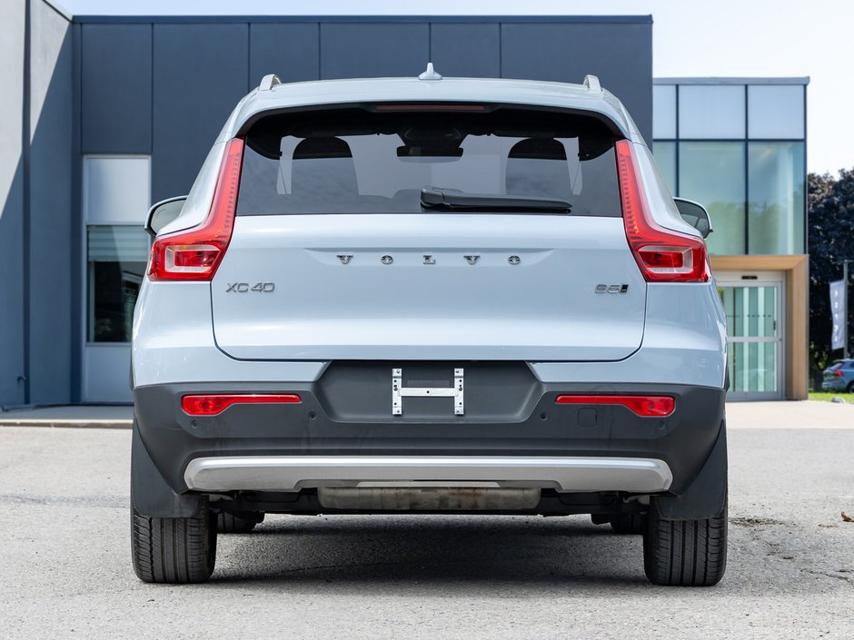 Volvo XC40 B5 AWD Core  CPO FINANCE RATE 3.49%* (84M) 2025-5