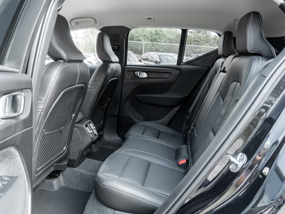 2025 Volvo XC40 B5 AWD  VOLVO CPO FINANCE RATE 3.49%* -84 MONTH-20