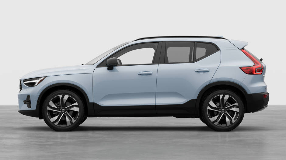 Volvo XC40 B5 AWD Ultra Dark Theme 2026-7