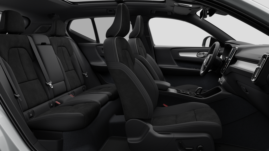 Volvo XC40 B5 AWD Ultra Black Edition 2026-12