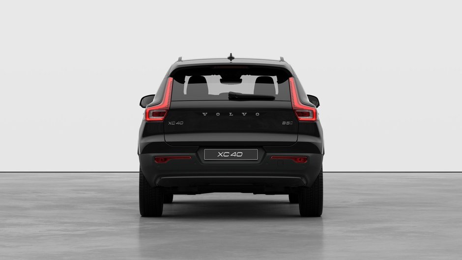 2026 Volvo XC40 B5 AWD Core Dark Theme-5