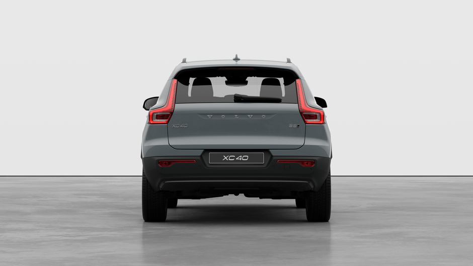 2026 Volvo XC40 B5 AWD Plus Dark Theme-5