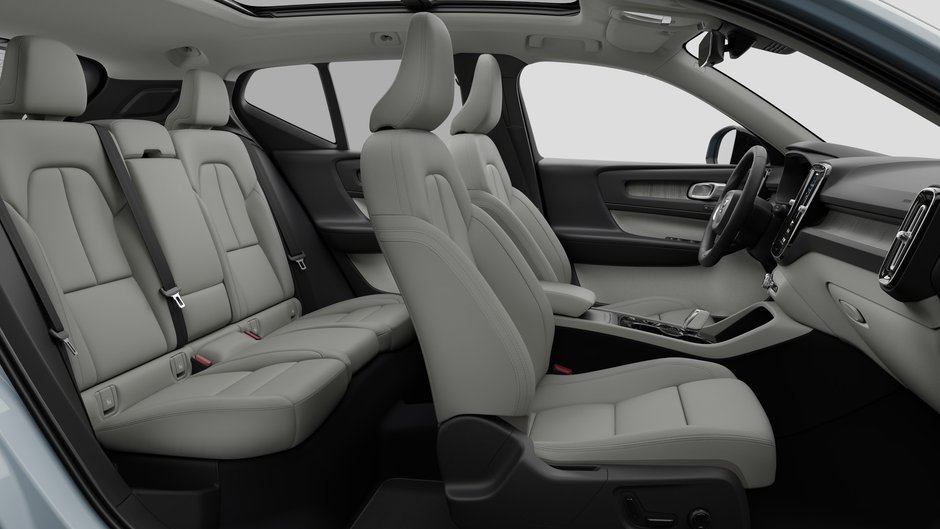2026 Volvo XC40 B5 AWD Plus Dark Theme-12