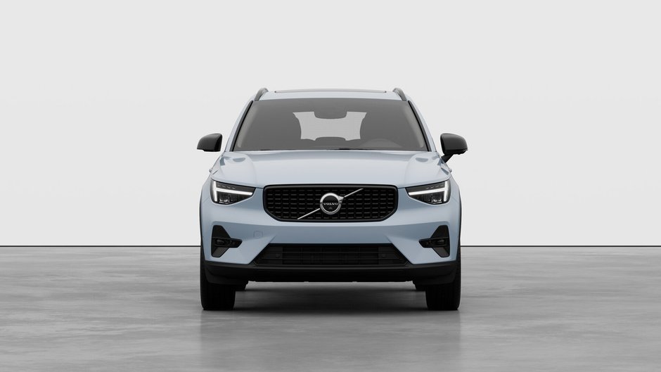Volvo XC40 B5 AWD Plus Dark Theme 2026-4