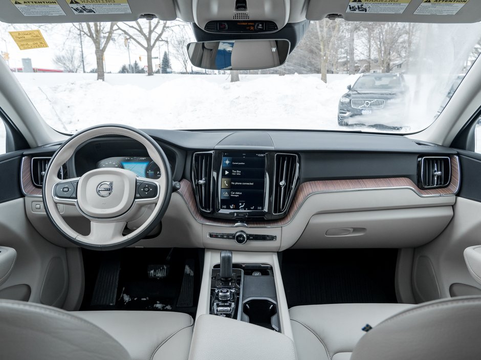 2021 Volvo XC60 Plug-In Hybrid Recharge T8eAWD PHEV Inscription Exp TRADE IN CPO-23