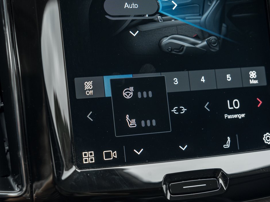 2025 Volvo XC60 Plug-in Hybrid T8 AWD Plus Dark Theme POLESTAR CPO GOOGLE ASSIST-17