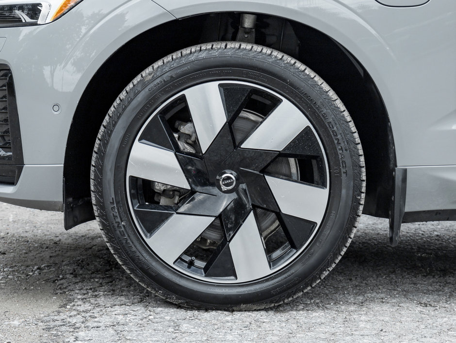 Volvo XC60 Plug-in Hybrid T8 AWD Plus Dark Theme POLESTAR CPO GOOGLE ASSIST 2025-3