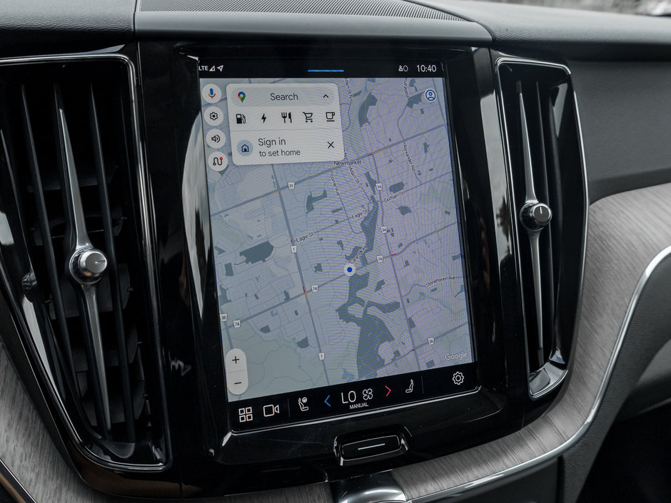 Volvo XC60 Plug-in Hybrid T8 AWD Plus Dark Theme POLESTAR CPO GOOGLE ASSIST 2025-11