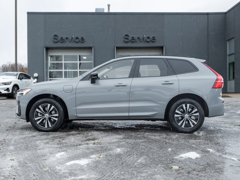 2025 Volvo XC60 Plug-In Hybrid T8 AWD Core Dark  Theme PLUG IN HYBRID  VOLVO CPO-2