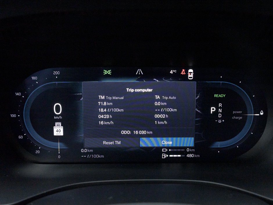 2025 Volvo XC60 Plug-In Hybrid T8 AWD Core Dark  Theme PLUG IN HYBRID  VOLVO CPO-10