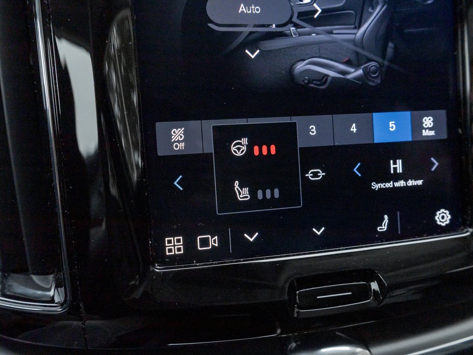 2025 Volvo XC60 Plug-In Hybrid T8 AWD Core Dark  Theme PLUG IN HYBRID  VOLVO CPO-18