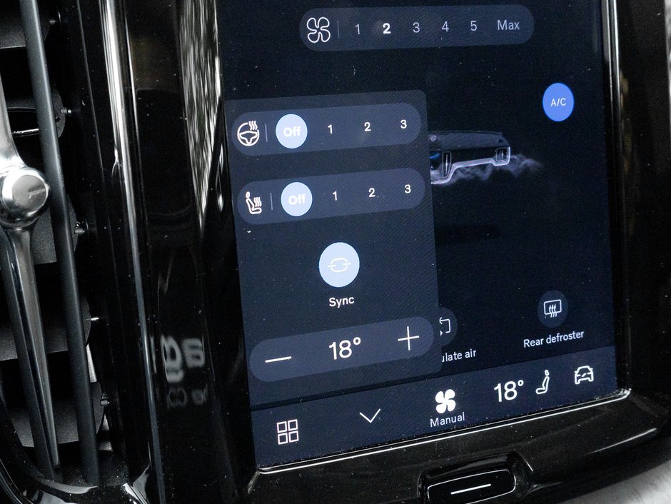 2025 Volvo XC60 Plug-In Hybrid T8 AWD Plus Dark Theme  LOW KM  CPO RATE FR 3.49%*-22