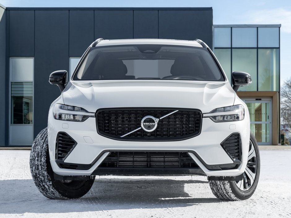 Volvo XC60 Plug-In Hybrid T8 AWD Plus Dark Theme  CPO FINANCE RATE FR 3.49%* 2025-1