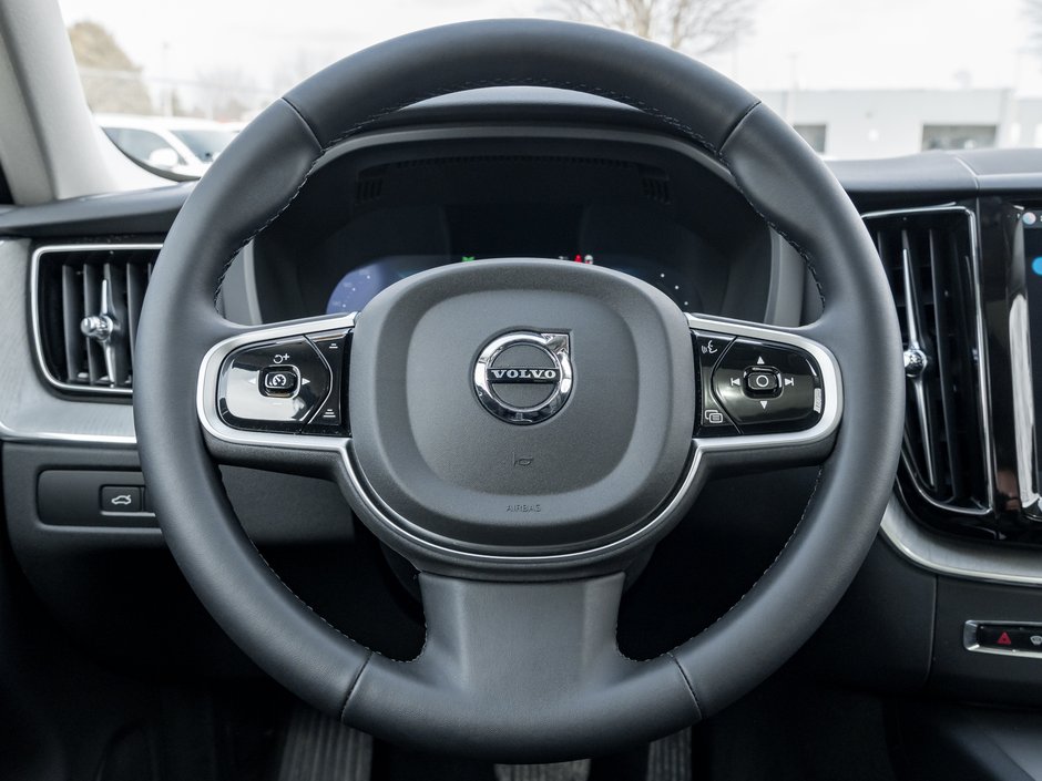 2025 Volvo XC60 Plug-In Hybrid T8 AWD PLUS  PLUG IN HYBRID  CPO RATE FROM 3.49%*-8