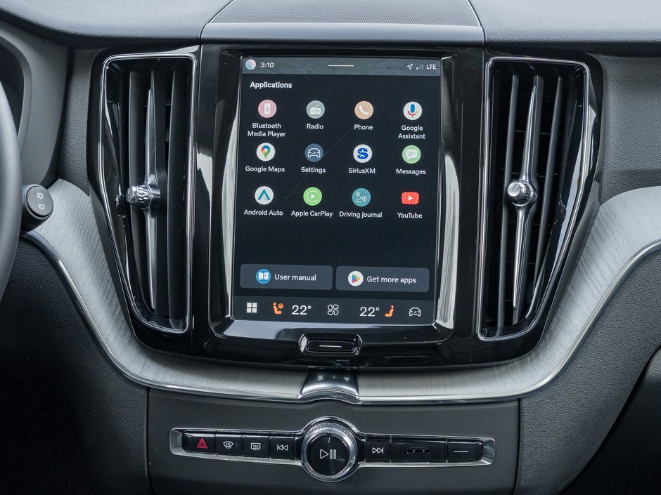 2025 Volvo XC60 Plug-In Hybrid T8 AWD PLUS  PLUG IN HYBRID  CPO RATE FROM 3.49%*-25