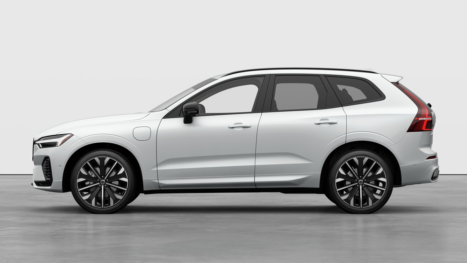 Volvo XC60 Plug-in Hybrid T8 AWD Ultra Dark Theme 2026-7