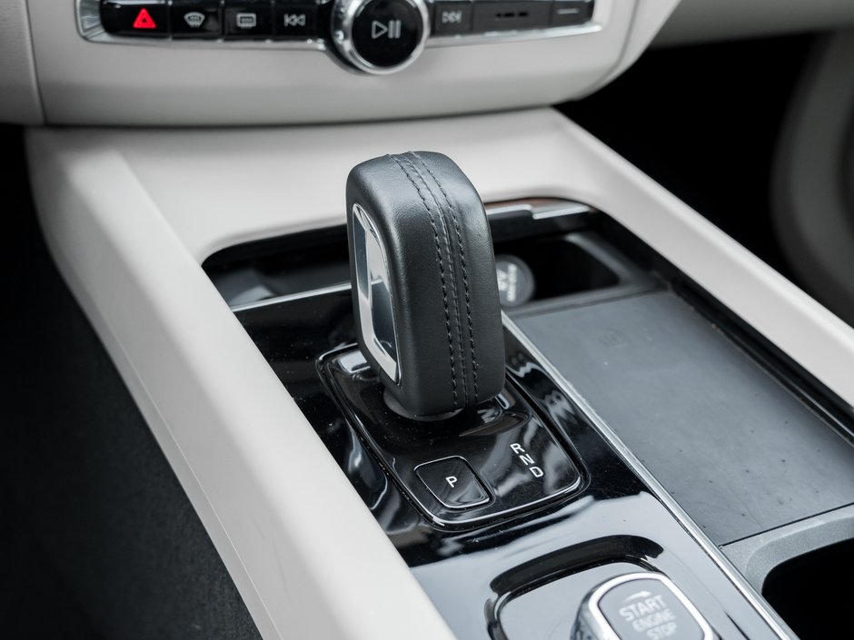 2021 Volvo XC60 Recharge Recharge T8eAWD PHEV Inscription Exp TRADE IN CPO-14