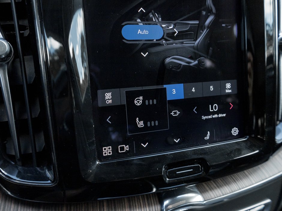 2022 Volvo XC60 Recharge T8 eAWD PHEV Inscription Expression-PREMIUM PACK-22