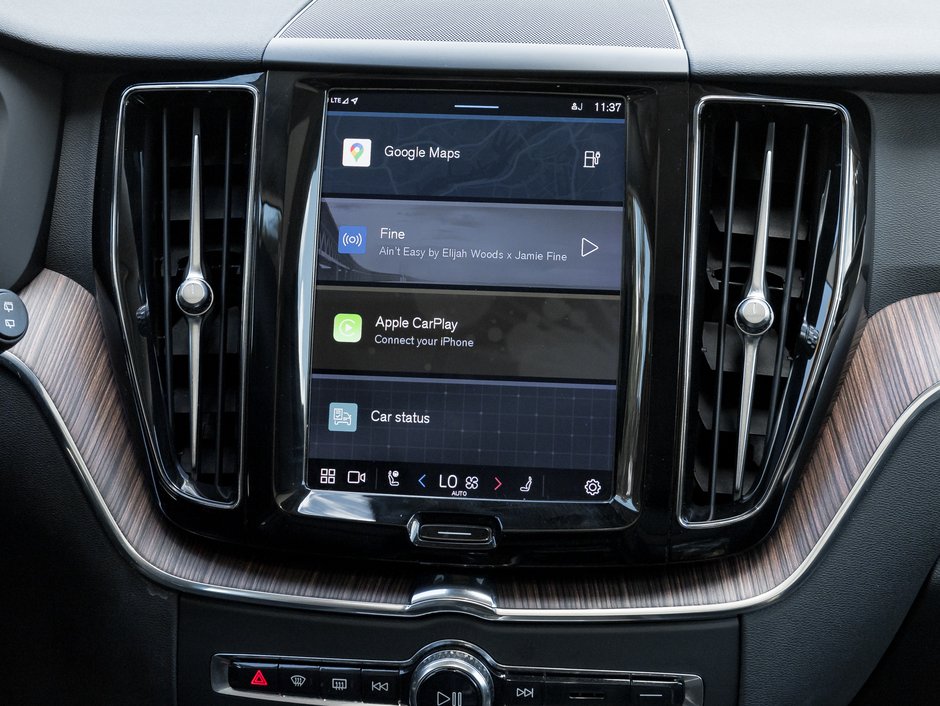 2022 Volvo XC60 Recharge T8 eAWD PHEV Inscription Expression-PREMIUM PACK-28