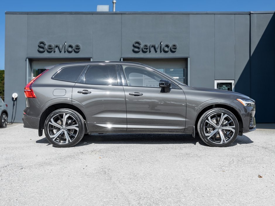 2022 Volvo XC60 Recharge T8 eAWD PHEV R-Design 21ALLOY WHEEL HARMAN KARDON-5