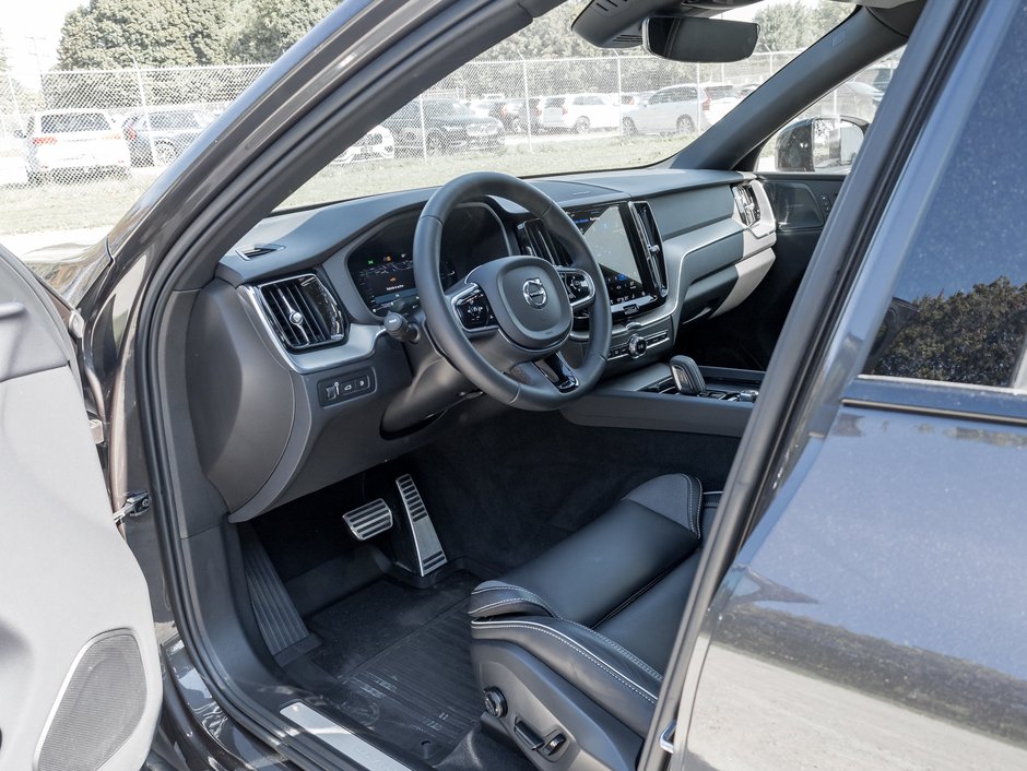 2022 Volvo XC60 Recharge T8 eAWD PHEV R-Design 21ALLOY WHEEL HARMAN KARDON-7