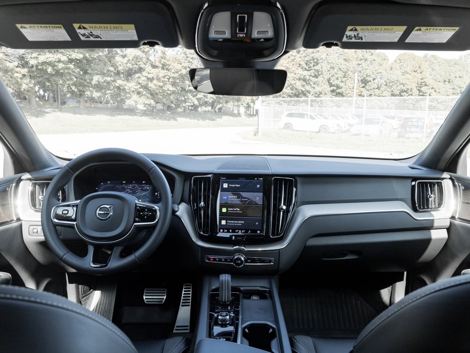 2022 Volvo XC60 Recharge T8 eAWD PHEV R-Design 21ALLOY WHEEL HARMAN KARDON-29