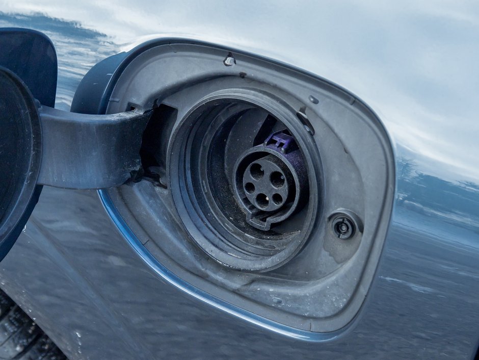 2022 Volvo XC60 Recharge T8 eAWD PHEV INSCRIPTION  NEW TIRES  MASSAGE SEATS-3