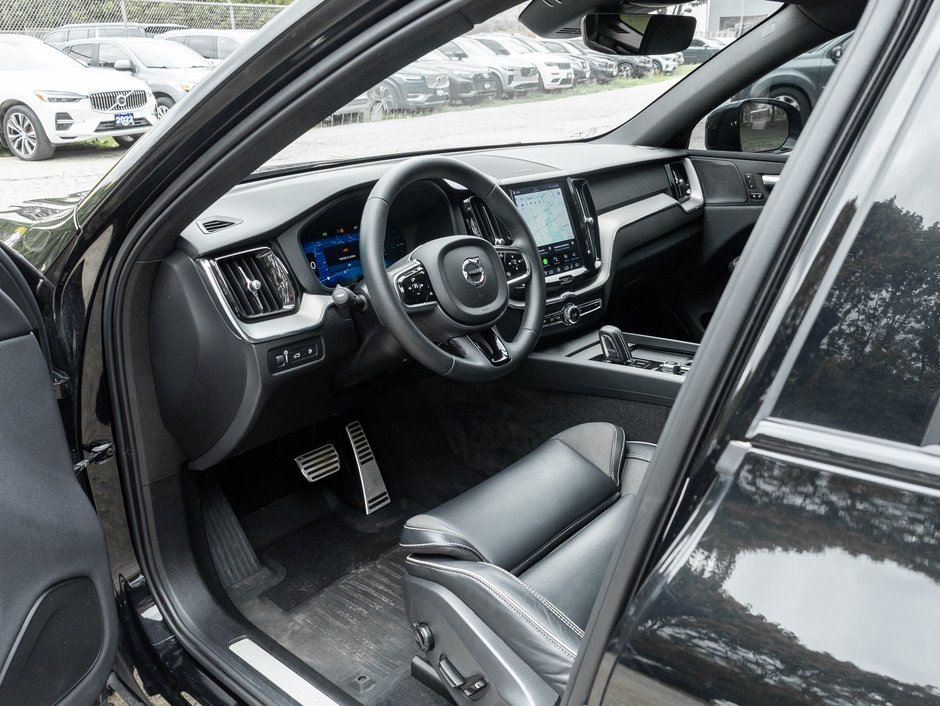 2022 Volvo XC60 Recharge T8 eAWD PHEV R-Design  NEW TIRES  VOLVO CPO-7