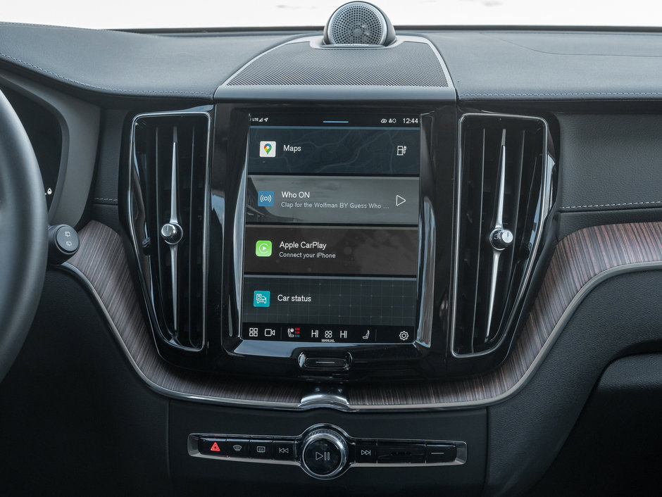2024 Volvo XC60 Recharge T8 eAWD PHEV Ultimate Dark Theme - CPO INCLUDED-25
