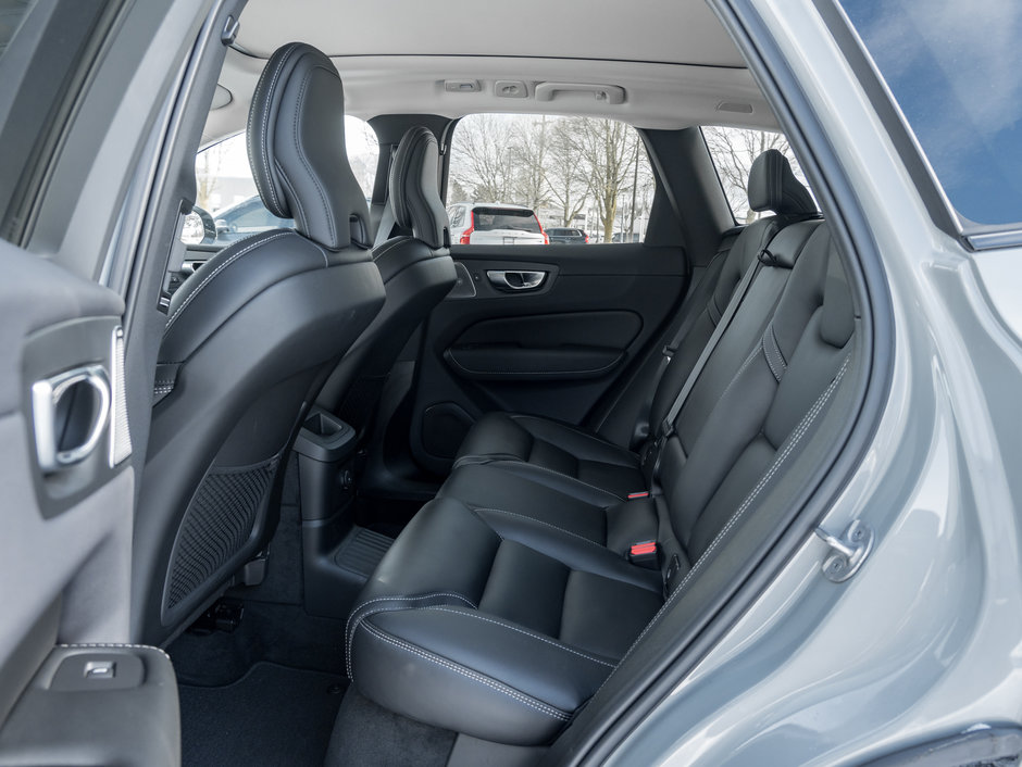 2024 Volvo XC60 Recharge T8 eAWD PHEV Ultimate Dark Theme - CPO INCLUDED-22