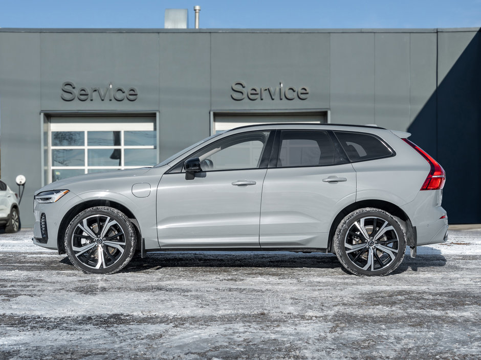 2024 Volvo XC60 Recharge T8 eAWD PHEV Ultimate Dark Theme - CPO INCLUDED-2