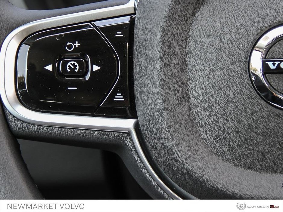 2024 Volvo XC60 Recharge T8 eAWD PHEV Ultimate Dark Theme - CPO included-16