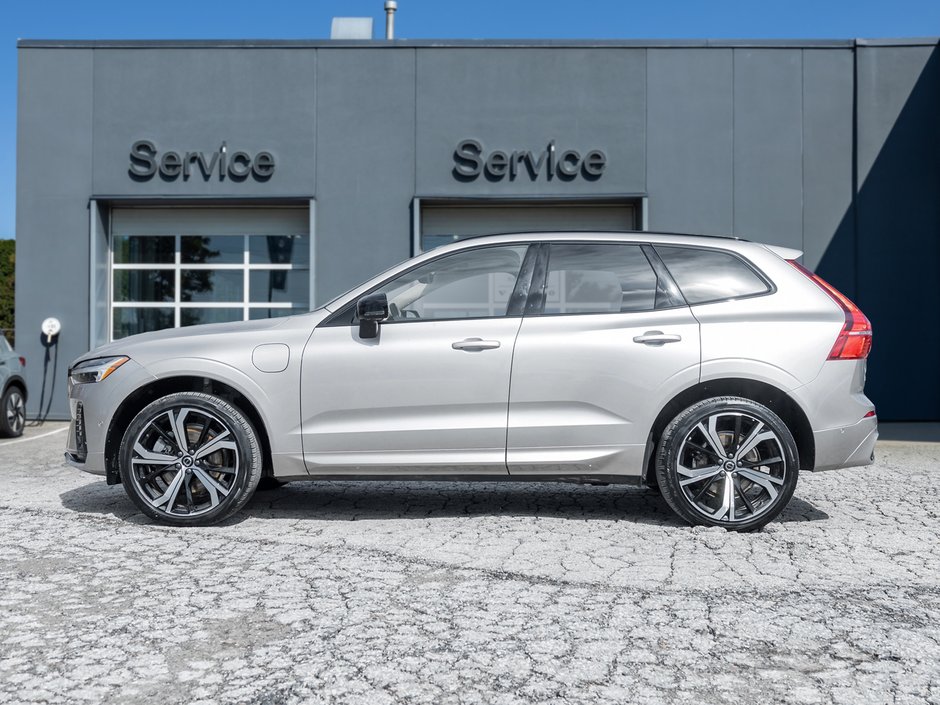 2024 Volvo XC60 Recharge T8 eAWD PHEV ULTIMATE  OFF LEASE  ONE OWNER  CPO-2