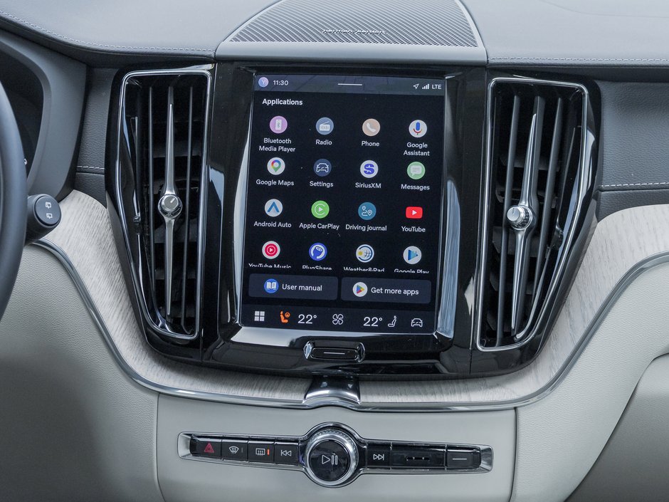 2024 Volvo XC60 Recharge T8 eAWD PHEV ULTIMATE  OFF LEASE  ONE OWNER  CPO-27