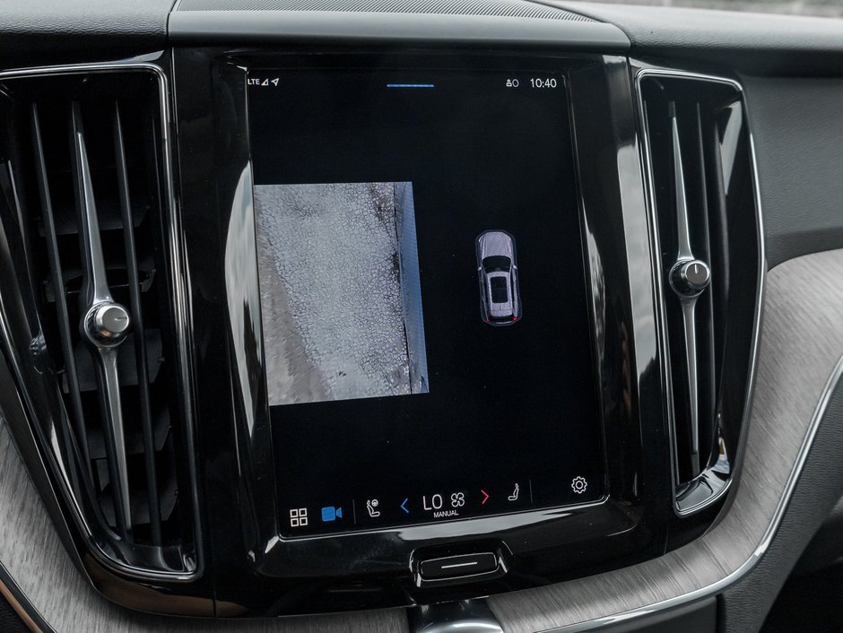 2025 Volvo XC60 Recharge T8 AWD RECHARGE PLUG IN HYBRID-14