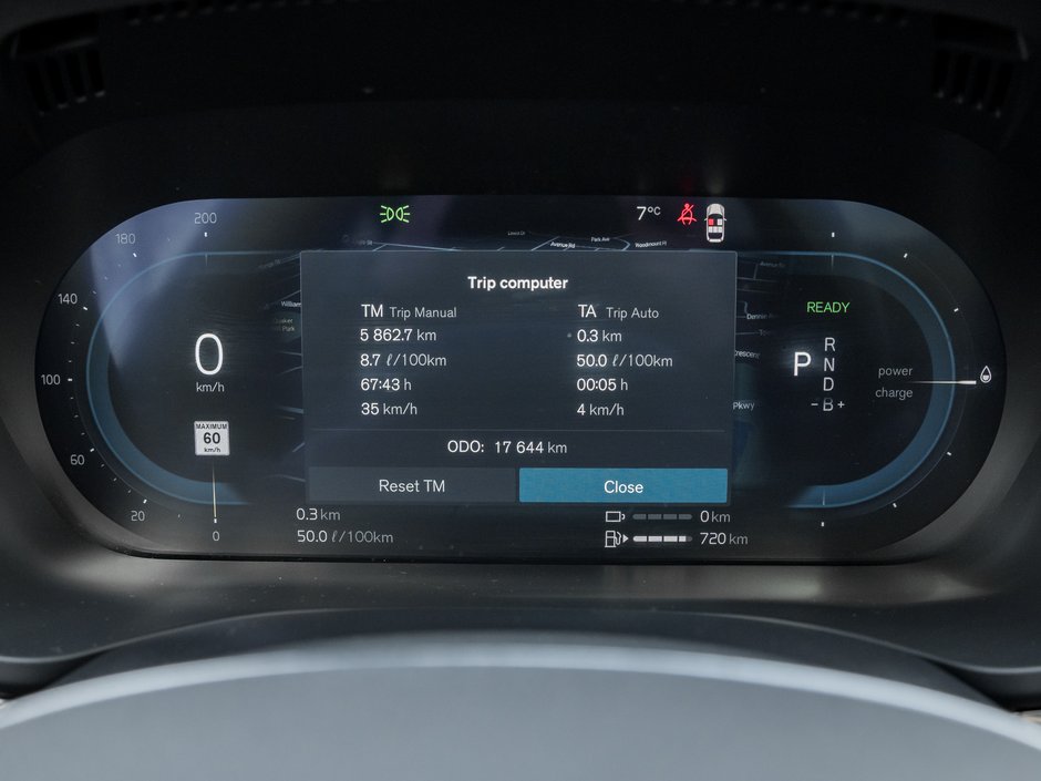 2025 Volvo XC60 Recharge T8 AWD Plus Dark Theme  LOW KM  CPO RATE FR 3.49%*-11