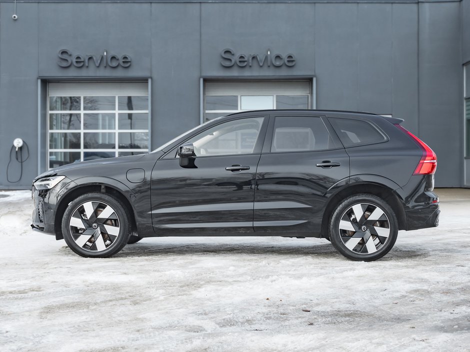 2025 Volvo XC60 Recharge T8 AWD Plus Dark Theme  LOW KM  CPO RATE FR 3.49%*-2