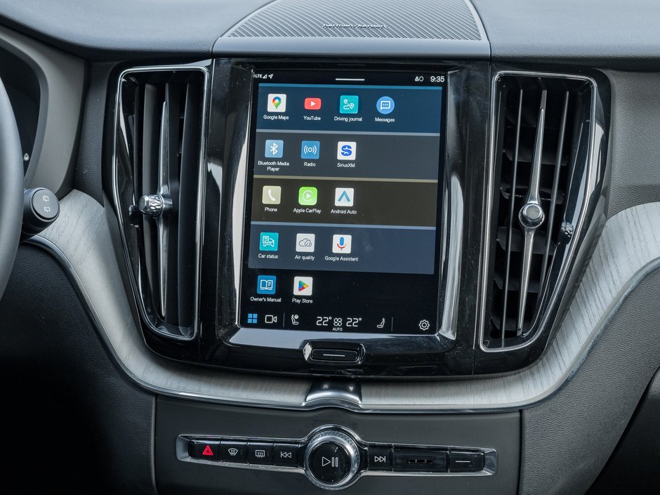 2025 Volvo XC60 Recharge T8 AWD Plus Dark Theme  LOW KM  CPO RATE FR 3.49%*-32